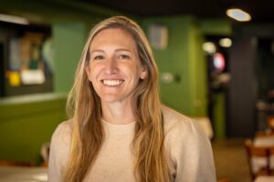 Dr Carolyn Benedetto, her Forever Family Veterinary Hospice specializes in euthanasia for pets in the comfort of their own home. Carolyn tells Christiaan, "It can vary a lot, from almost like a funeral service to a more private experience."